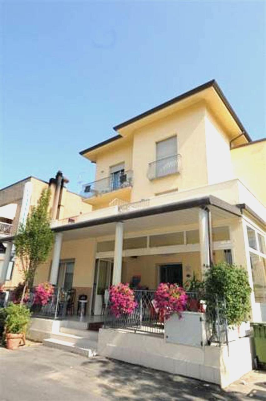 Hotel Giannella Rimini Exterior foto